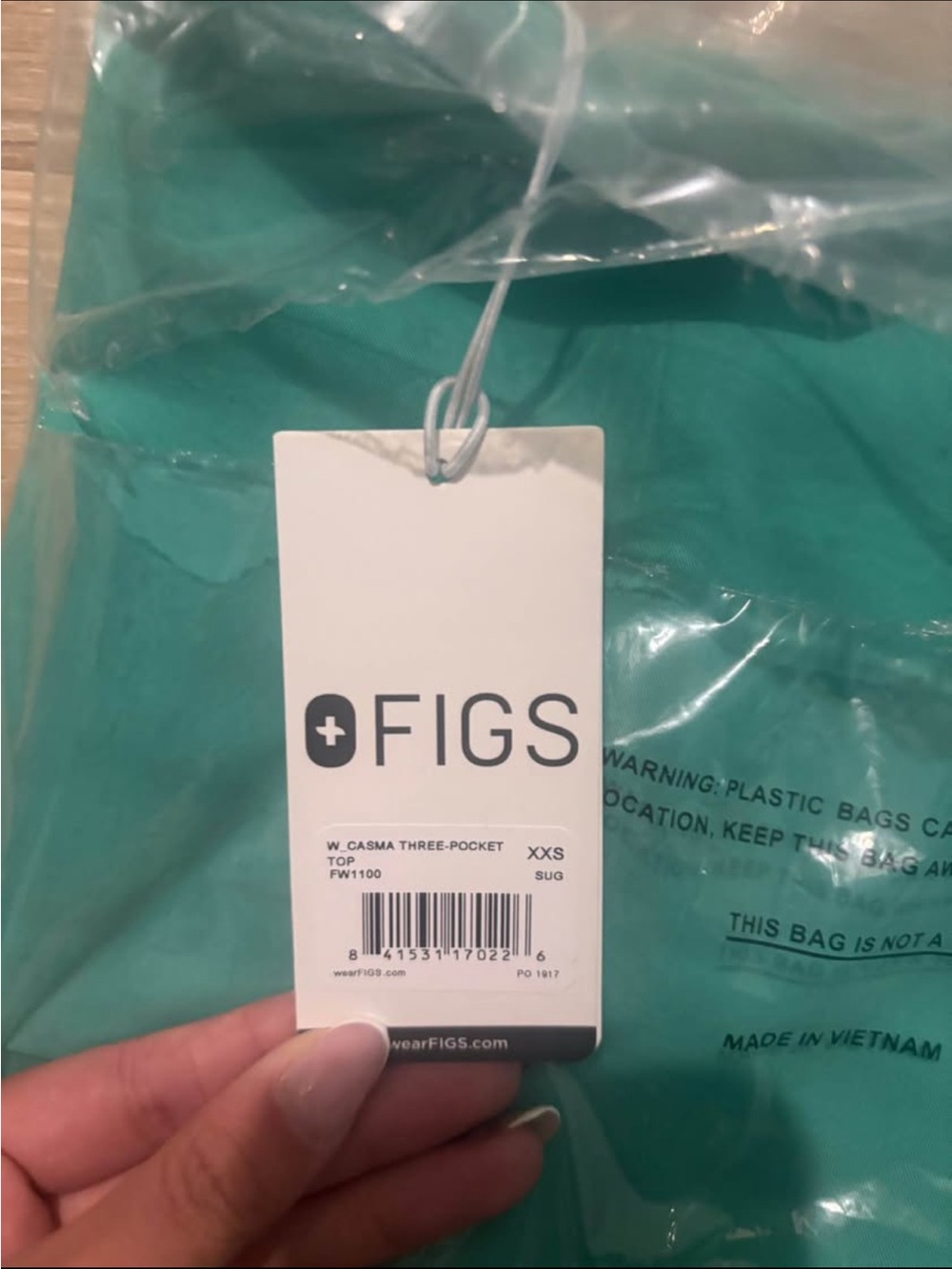 FIGS Scrub Set - Picture 2 of 3